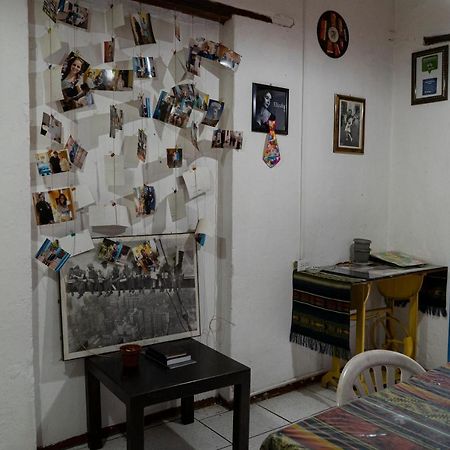 Blue Door Housing Historic Quito 호텔 외부 사진