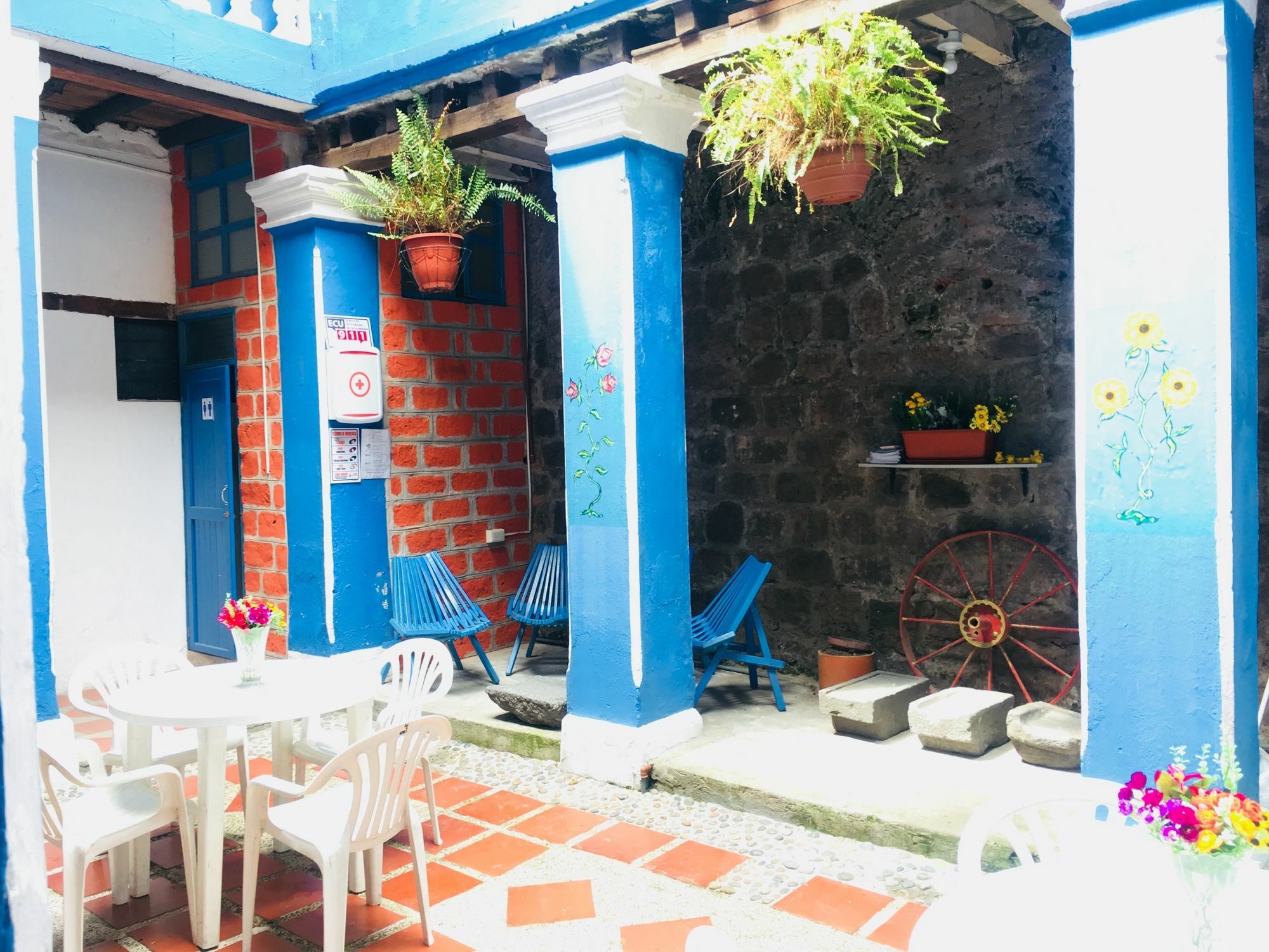 Blue Door Housing Historic Quito 호텔 외부 사진