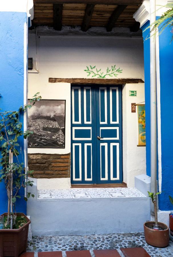 Blue Door Housing Historic Quito 호텔 외부 사진