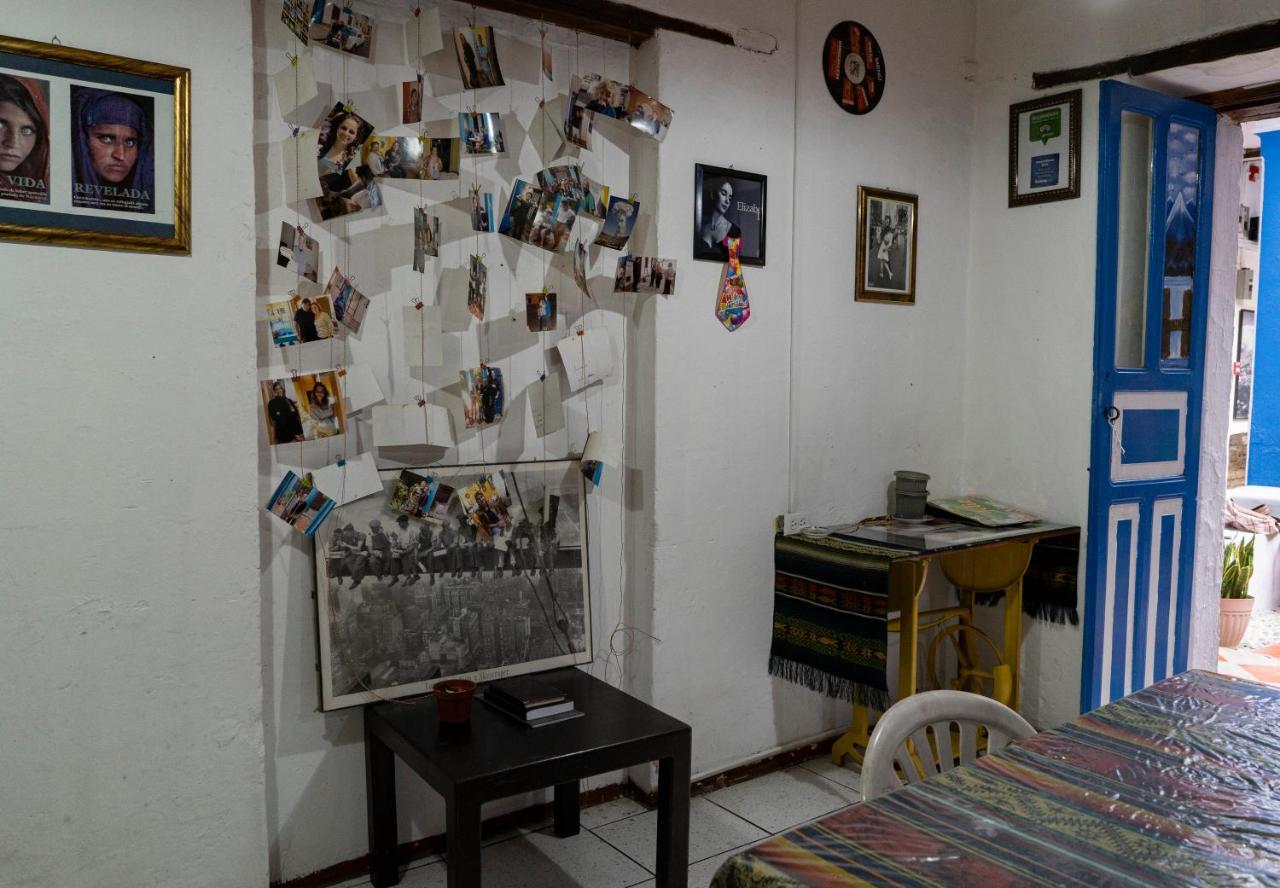 Blue Door Housing Historic Quito 호텔 외부 사진